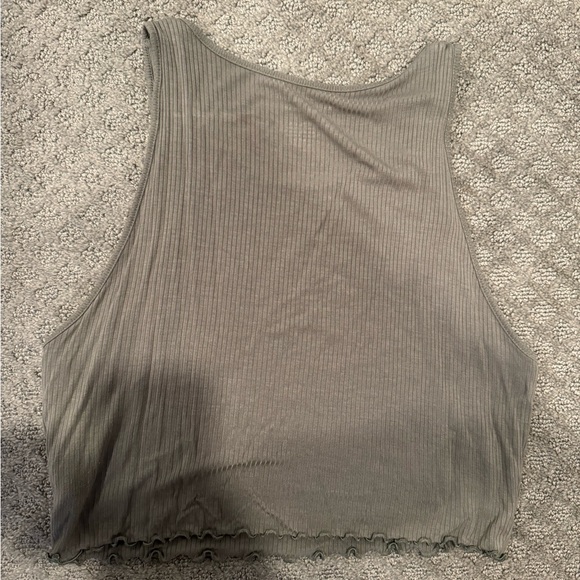 Tank - Picture 3 of 3